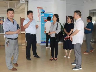 共謀電商發展新篇章——界首市領導參觀阜陽臨沂商城電商產業園，阜陽培訓網助力人才培育